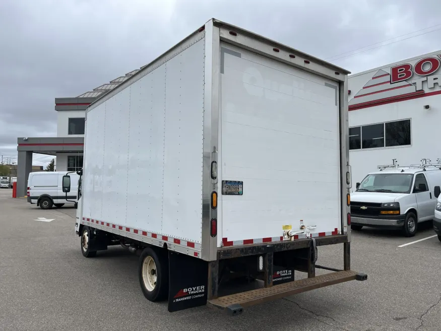 2015 Isuzu NPR | Photo 3 of 18