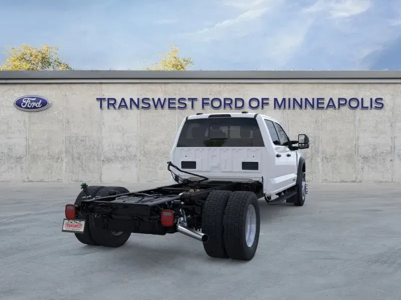 2026 Ford Super Duty F-550 | Photo 8 of 22