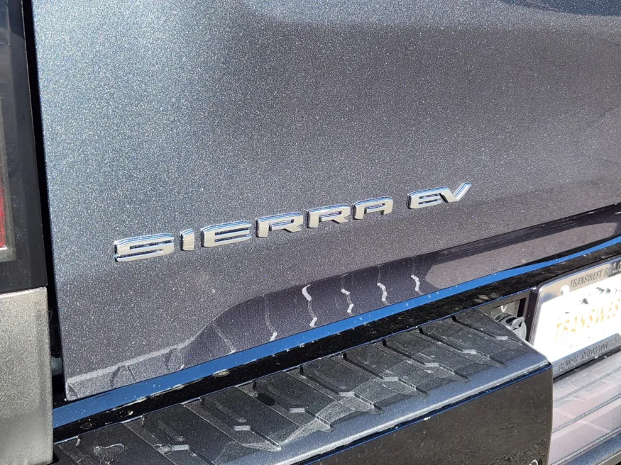 2026 GMC Sierra EV Standard Range Elevation | Photo 13 of 29