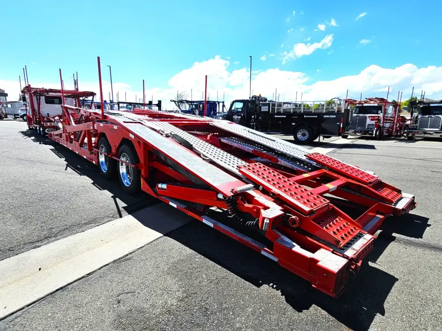2018 Peterbilt 389 | Photo 12 of 35