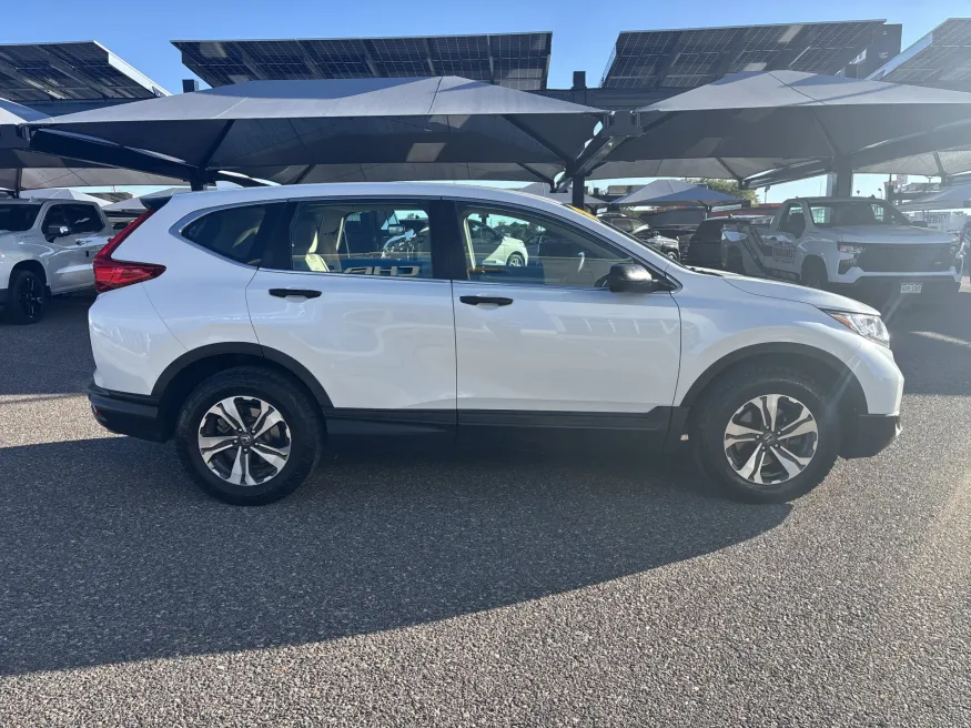 2019 Honda CR-V LX | Photo 3 of 15