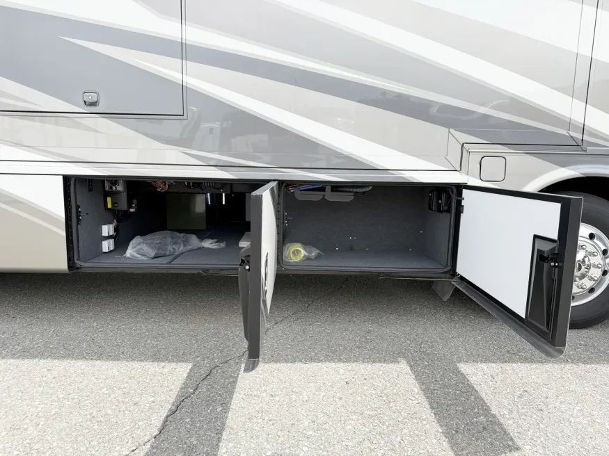 2026 Newmar Ventana 3512 | Photo 21 of 26