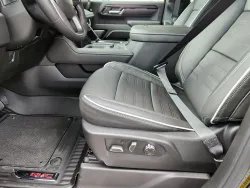 2025 GMC Sierra 2500HD AT4X | Thumbnail Photo 8 of 31