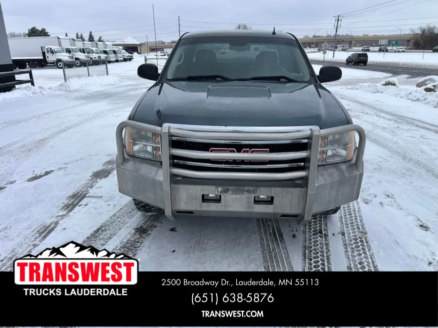 2013 GMC Sierra 1500 SLE | Photo 10 of 17