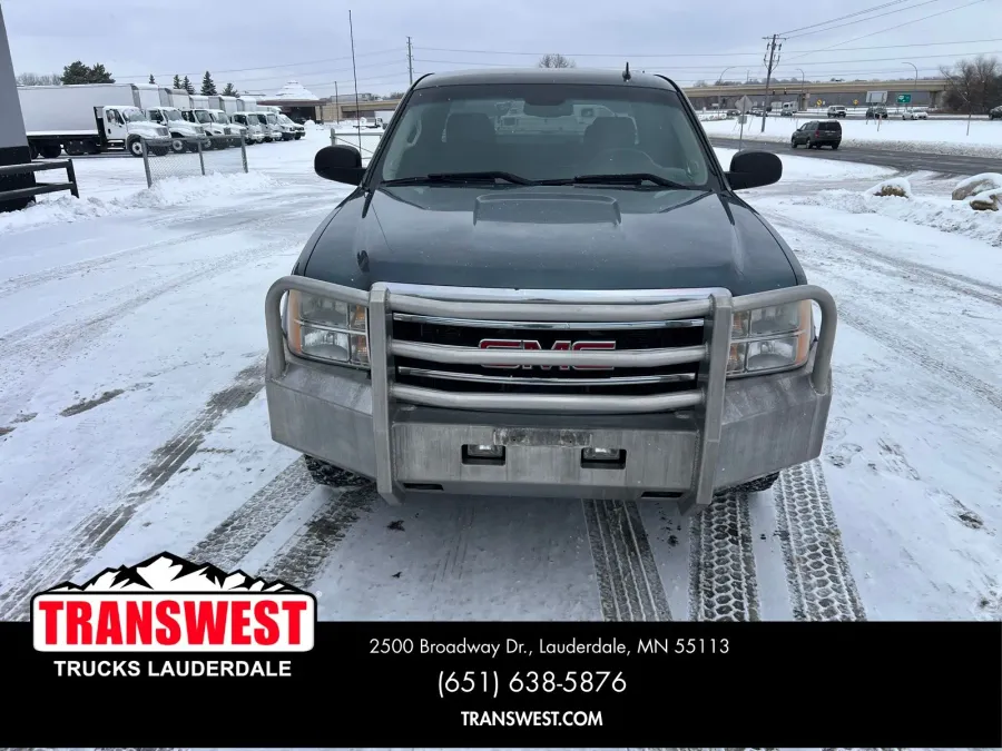 2013 GMC Sierra 1500 SLE | Photo 10 of 17