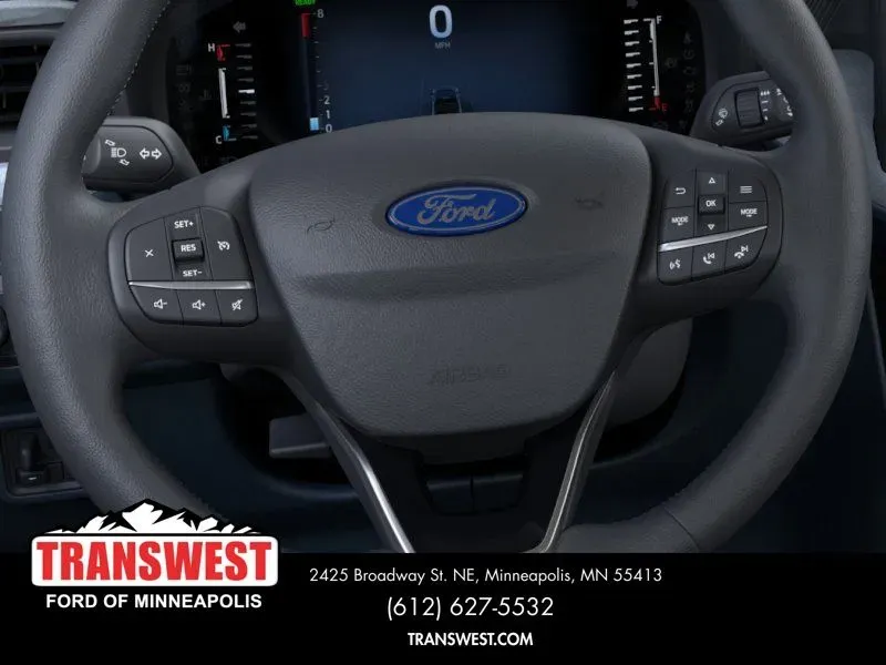 2025 Ford Maverick XLT | Photo 13 of 24