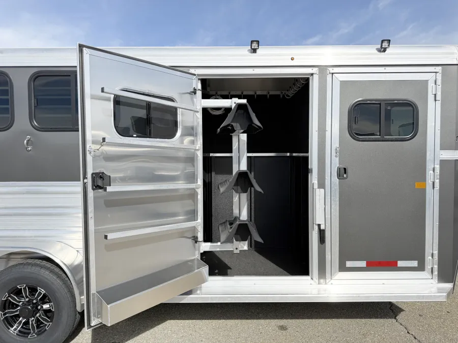 2026 Logan Coach Bullseye 3HGN | Photo 8 of 16