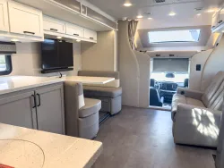 2026 Renegade Veracruz 32VDS | Thumbnail Photo 21 of 34