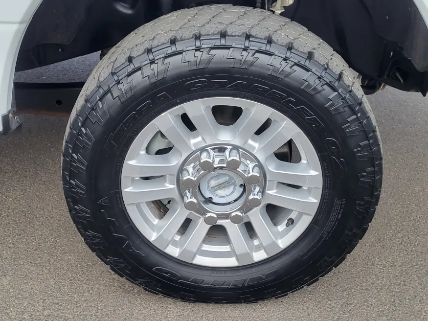 2019 Ford Super Duty F-350 SRW | Photo 6 of 23