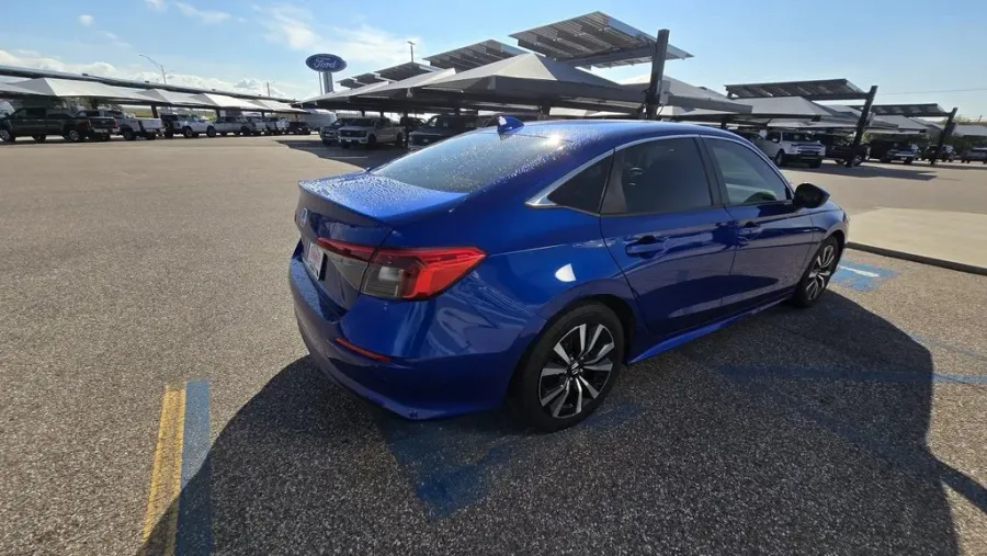 2022 Honda Civic | Photo 5 of 28