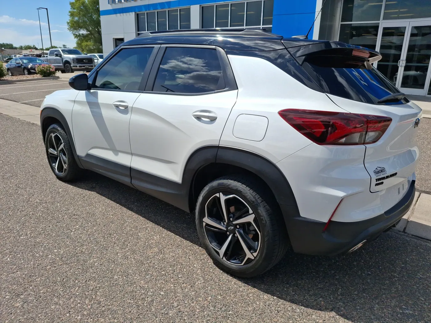 2022 Chevrolet Trailblazer RS | Photo 2 of 18