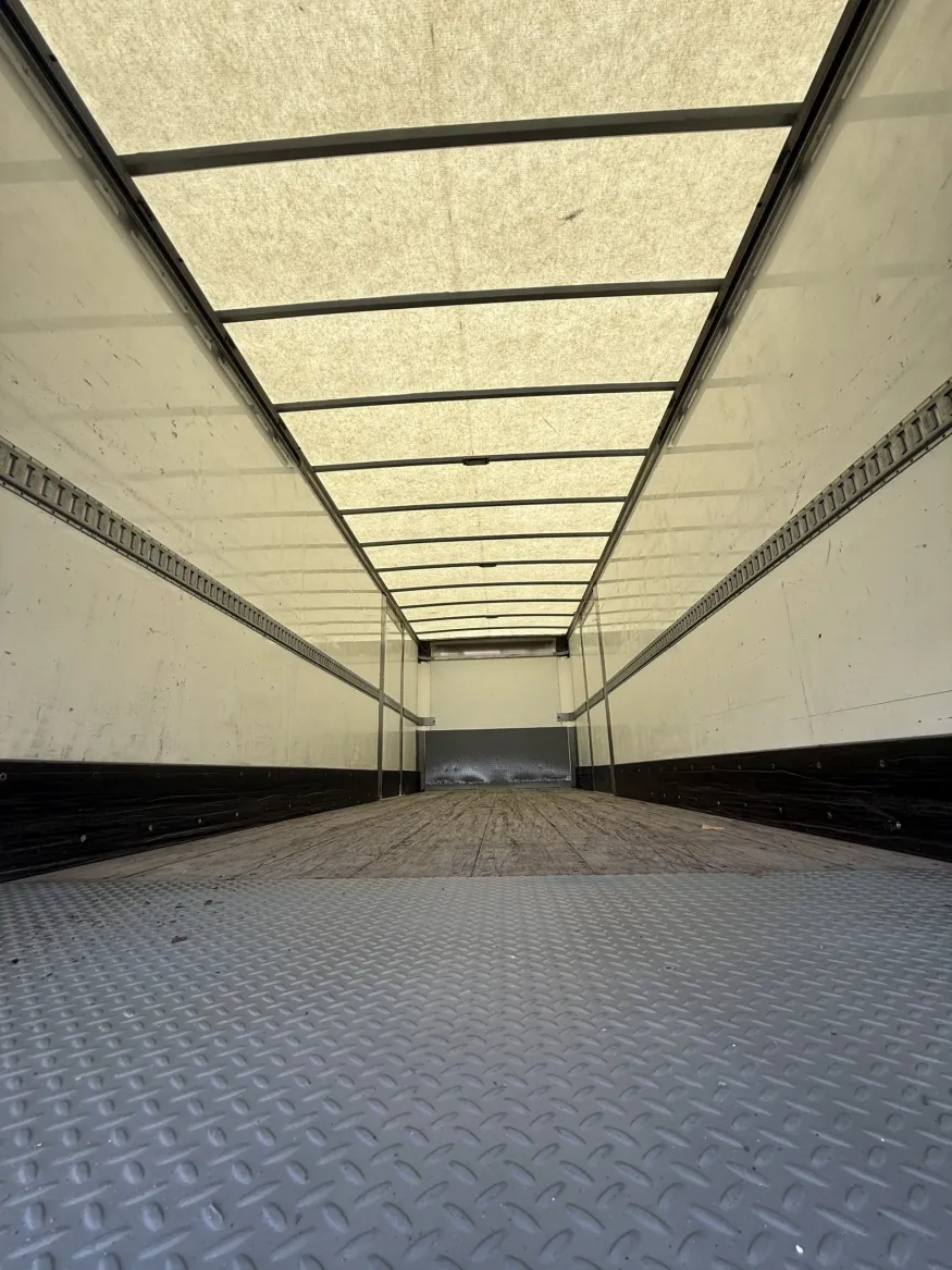 2016 International MA025 | Photo 10 of 23