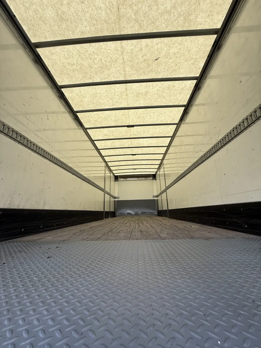 2016 International MA025 | Photo 10 of 23