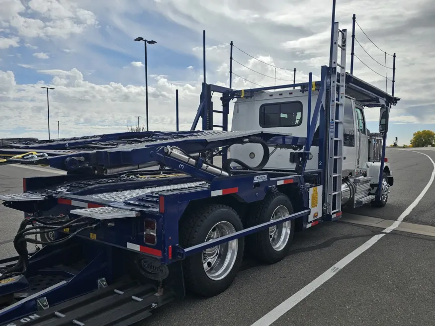 2021 Western Star 4900FA | Photo 5 of 30