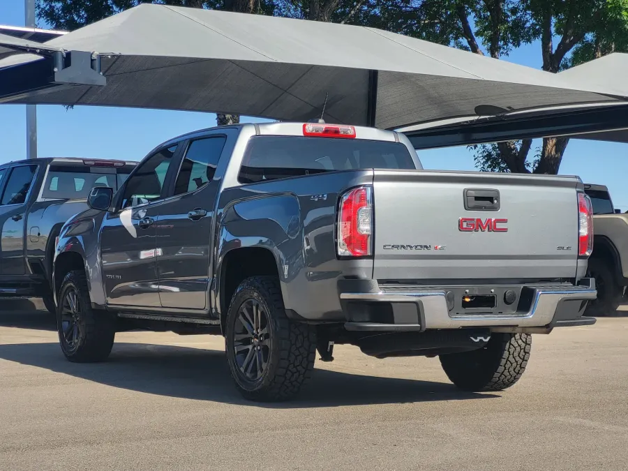2019 GMC Canyon 4WD SLE | Photo 4 of 24