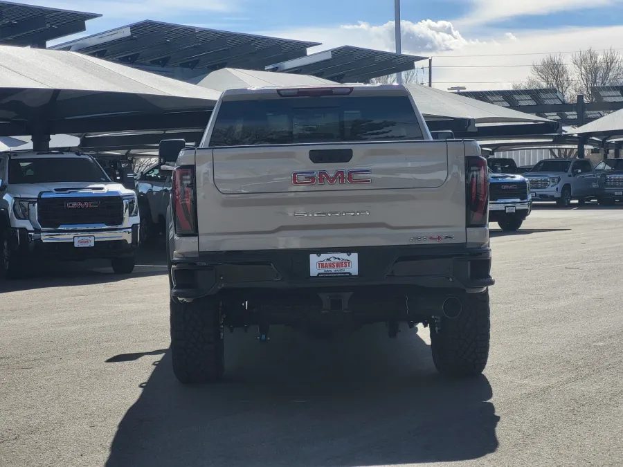 2026 GMC Sierra 2500HD AT4X | Photo 5 of 32