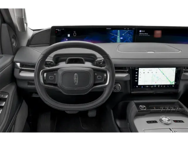 2026 Lincoln Navigator | Photo 3 of 13