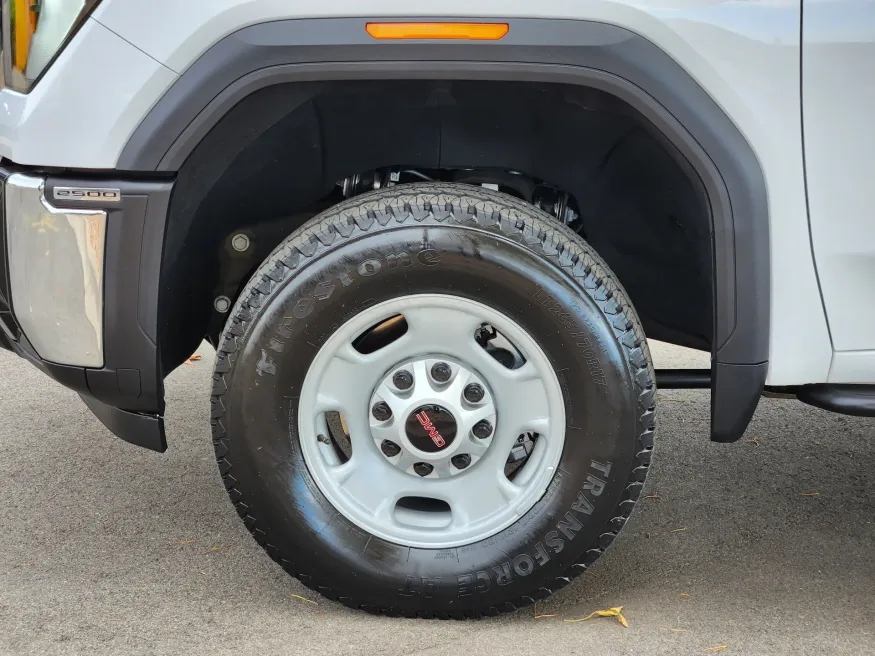 2024 GMC Sierra 2500HD Pro | Photo 21 of 29