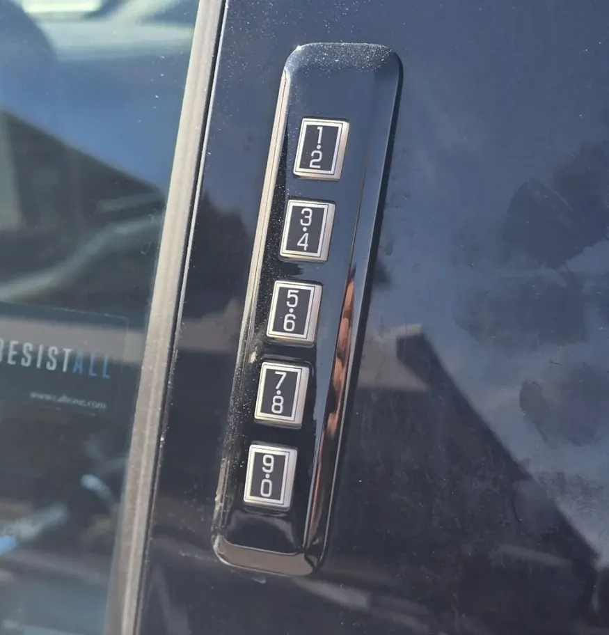 2023 Ford F-150 | Photo 12 of 31