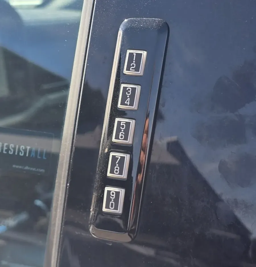 2023 Ford F-150 | Photo 12 of 31