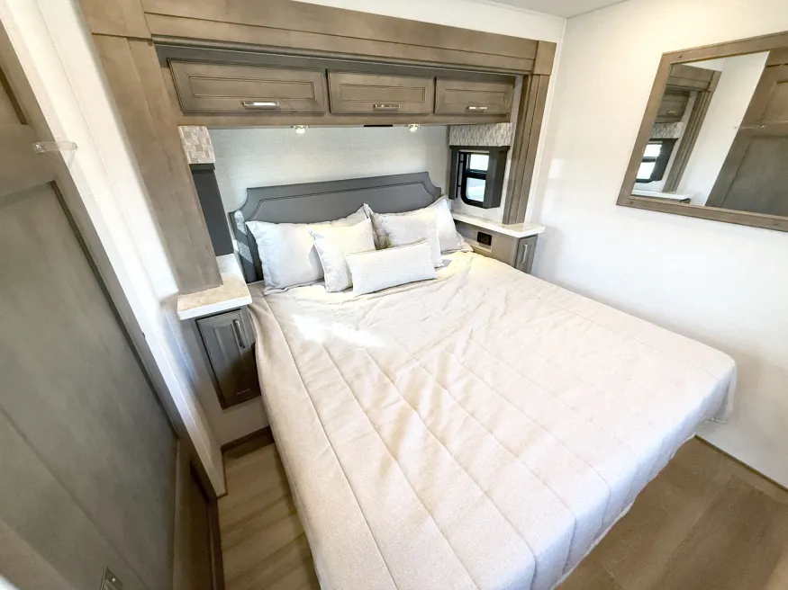 2026 Renegade Verona 36VSB | Photo 16 of 29