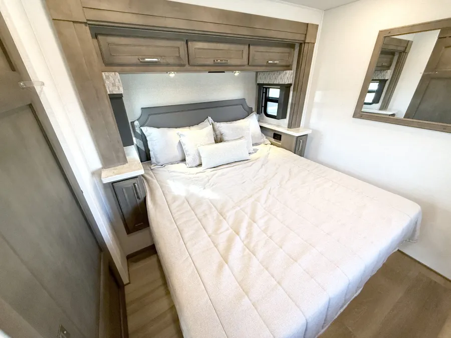 2026 Renegade Verona 36VSB | Photo 16 of 29