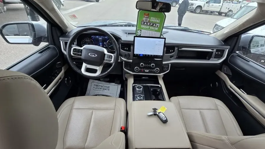 2022 Ford Expedition Max | Photo 30 of 35