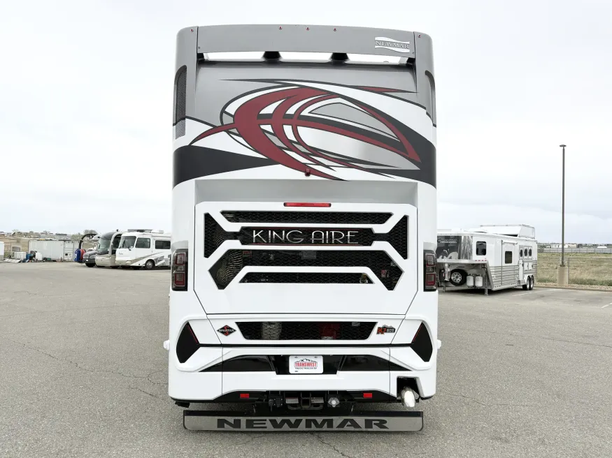 Used 2024 Newmar King Aire 4596 in Frederick, CO - Class A RV