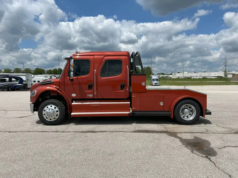 2024 Freightliner M2 106 Bolt