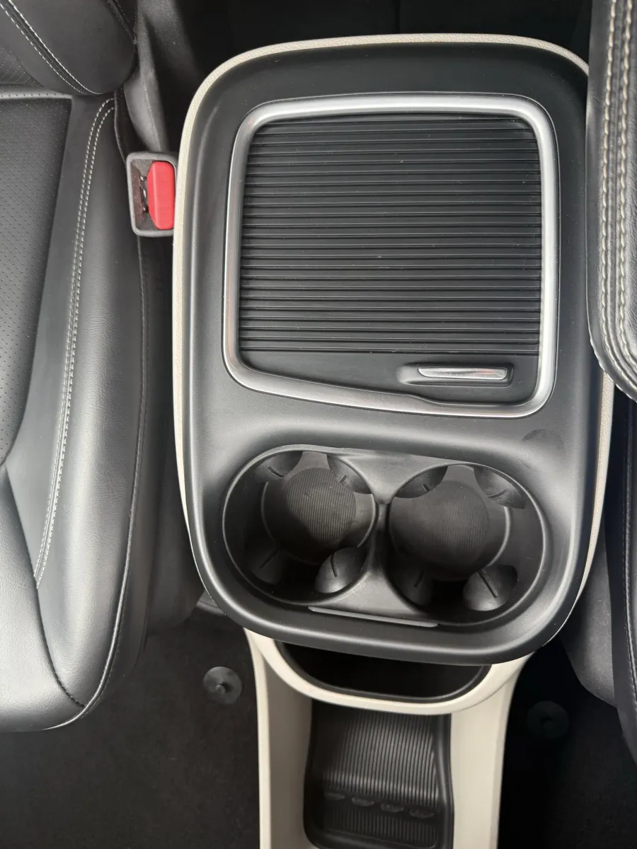 2023 Chrysler Pacifica Touring L | Photo 22 of 24