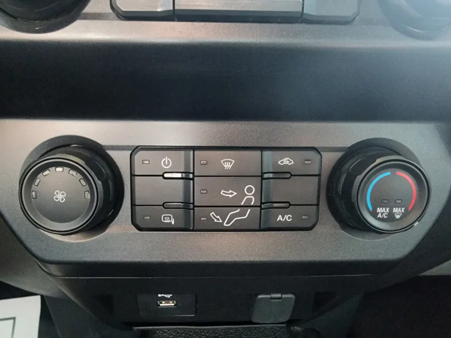 2022 Ford Super Duty F-250 SRW | Photo 21 of 25