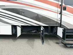 2022 Newmar Bay Star 3626 | Thumbnail Photo 24 of 30