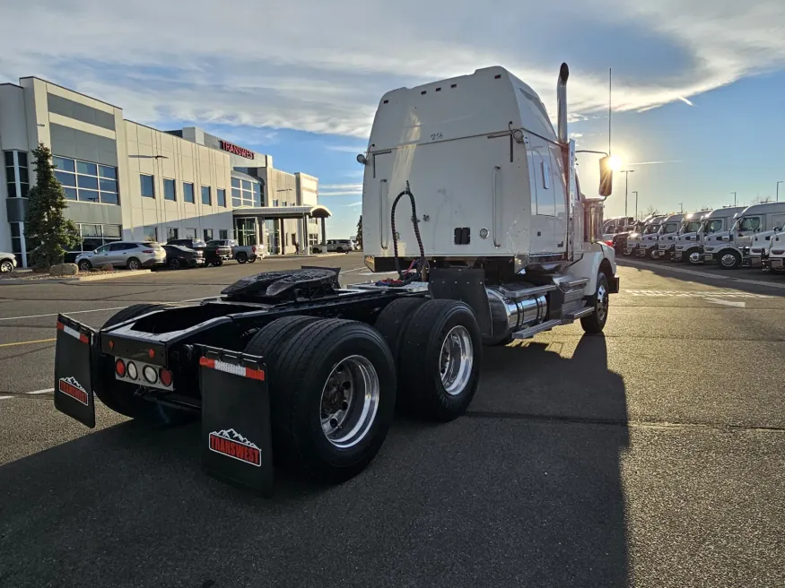 2021 Western Star 4900SA | Photo 8 of 20