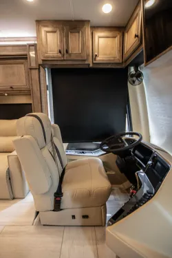 2026 Tiffin Phaeton 44OH | Thumbnail Photo 11 of 31