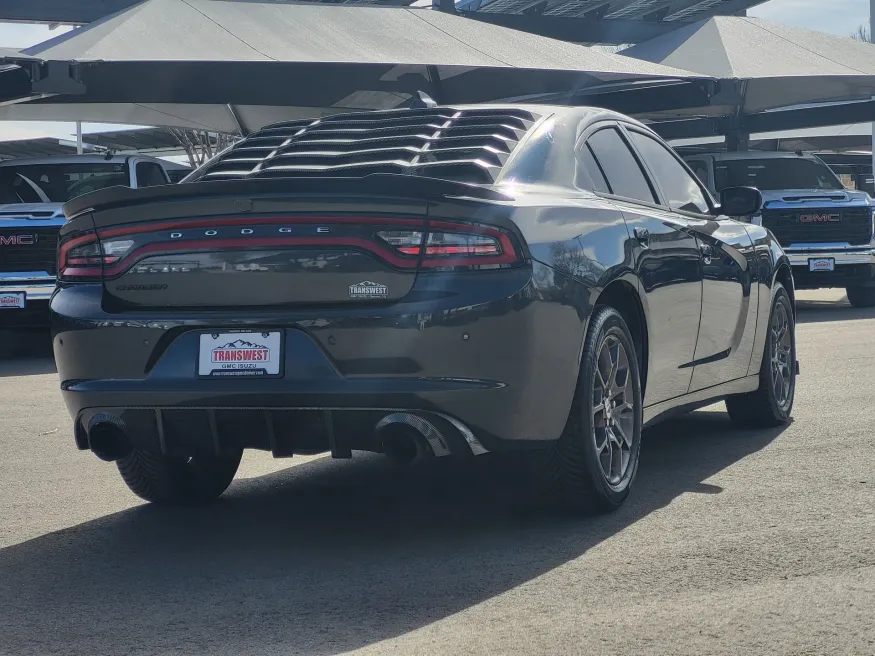 2018 Dodge Charger GT | Photo 11 of 35