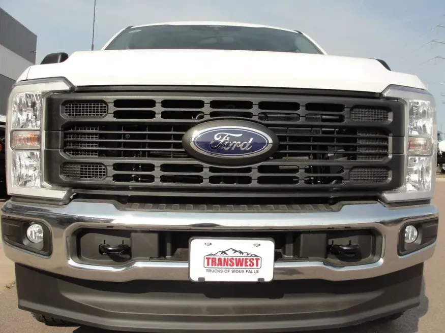 2026 Ford Super Duty F-250 XL | Photo 4 of 13