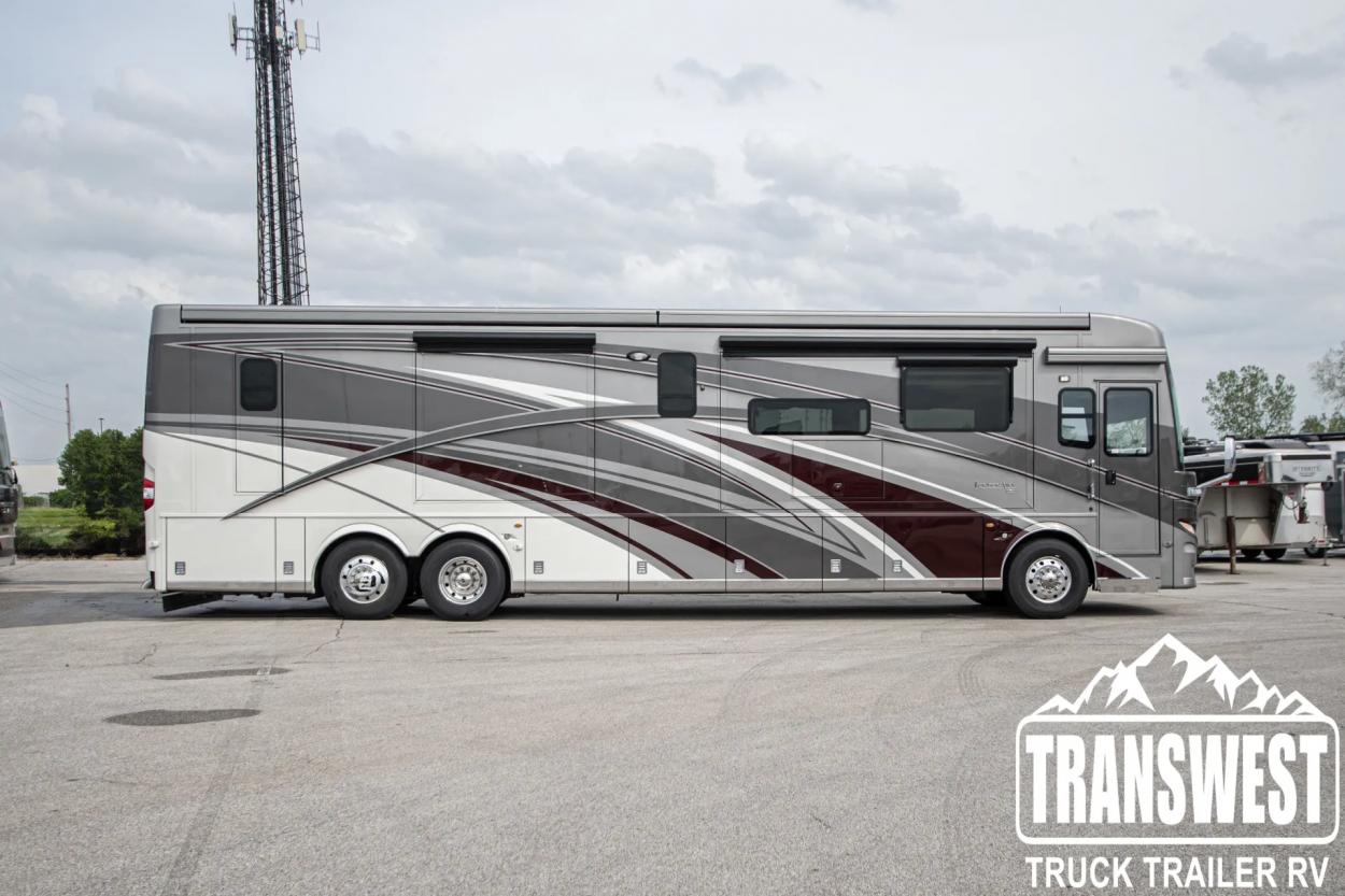 2024 Newmar London Aire 4551 | Photo 3 of 46