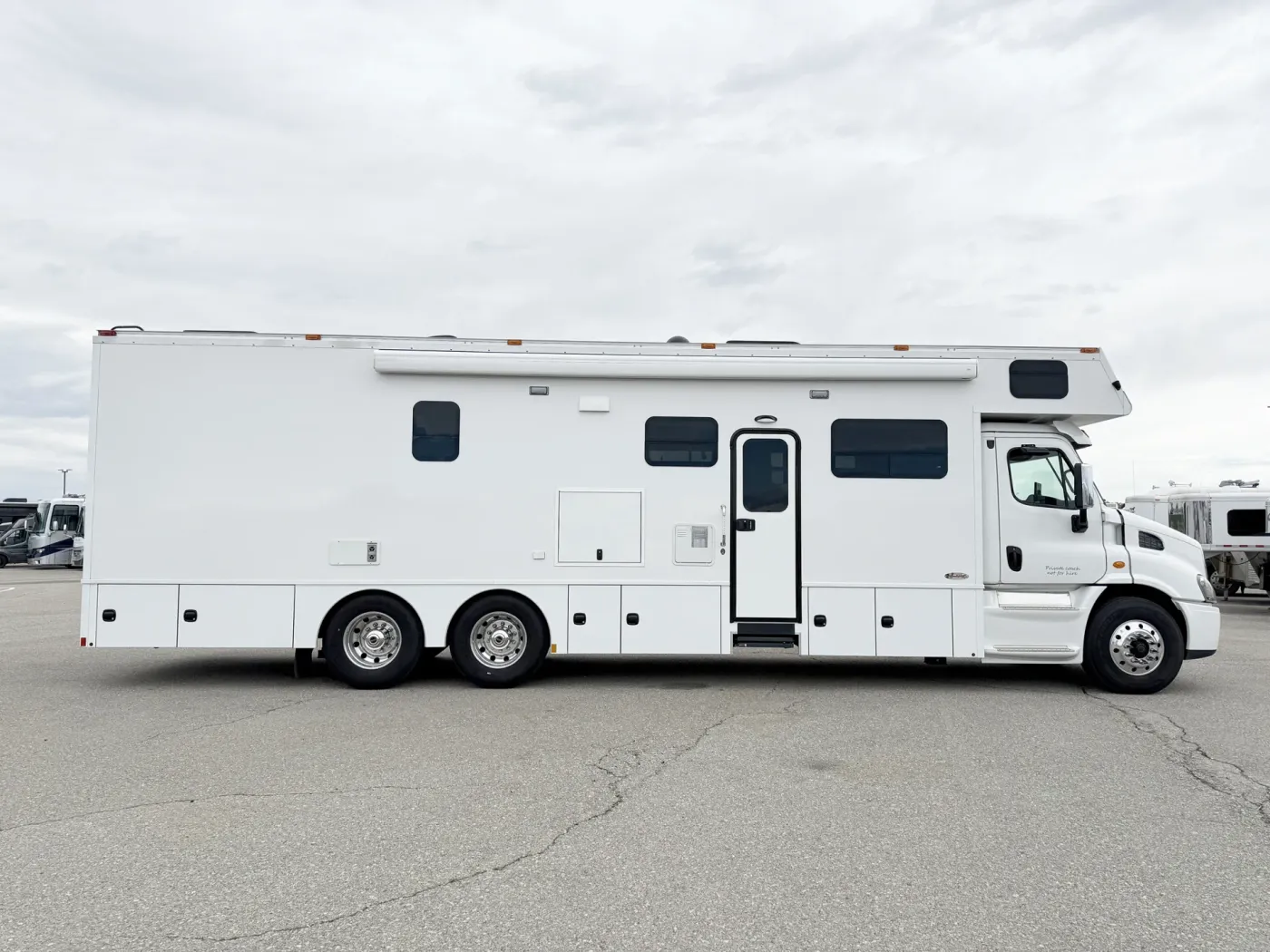 2018 Renegade Classic 3400AM | Photo 3 of 29