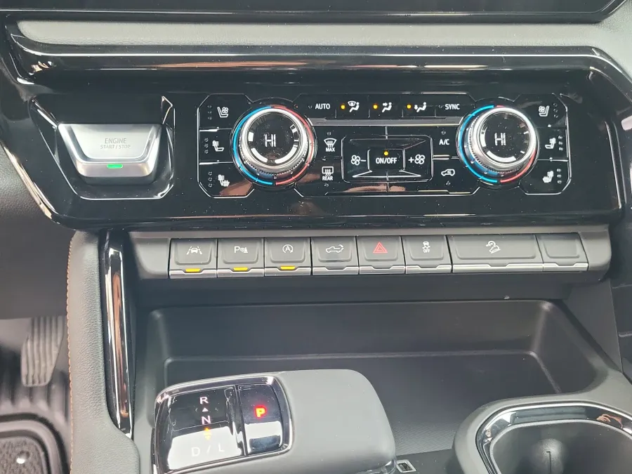 2026 GMC Sierra 1500 AT4 | Photo 17 of 24