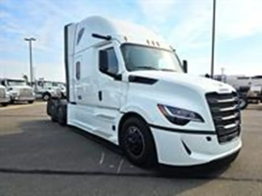2026 Freightliner PJ126SLP | Photo 25 of 45