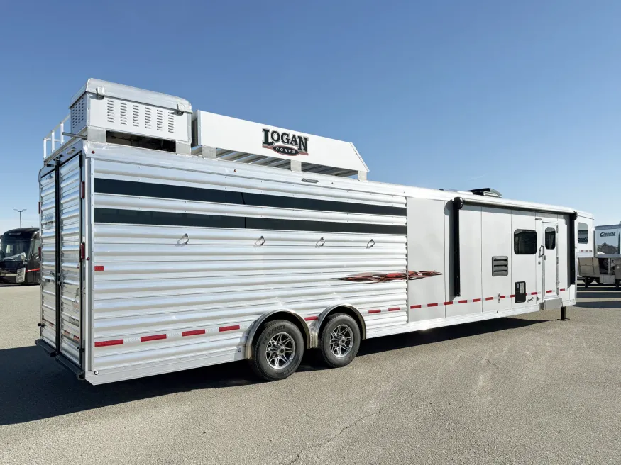 2026 Logan Coach Select 814 Stock Combo | Photo 14 of 25