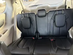 2023 Chrysler Pacifica Touring L | Thumbnail Photo 10 of 23