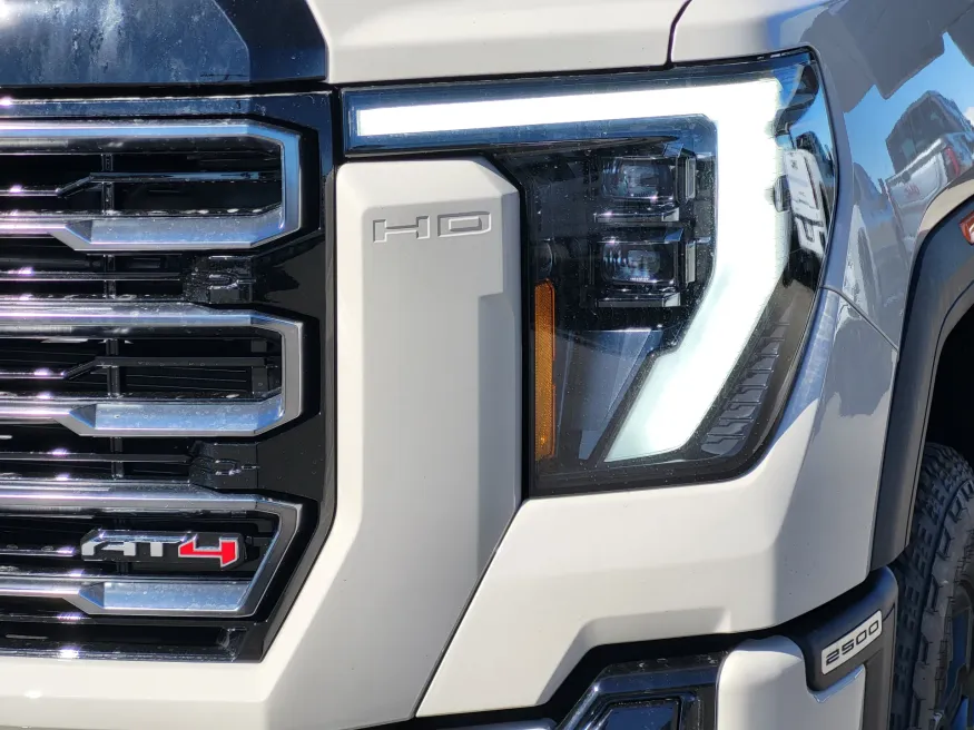 2026 GMC Sierra 2500HD AT4 | Photo 7 of 25