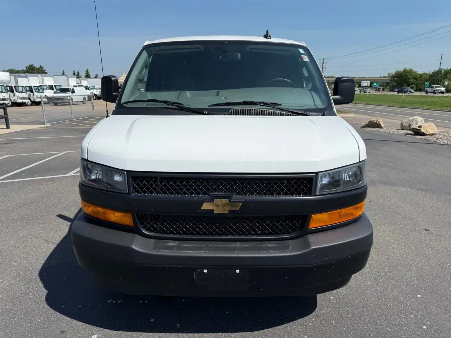 2025 Chevrolet Express 2500 Work Van | Photo 16 of 21