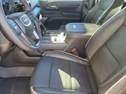 2026 GMC Sierra 2500HD AT4X | Thumbnail Photo 8 of 23