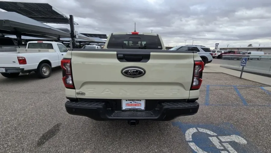 2025 Ford Ranger | Photo 7 of 21