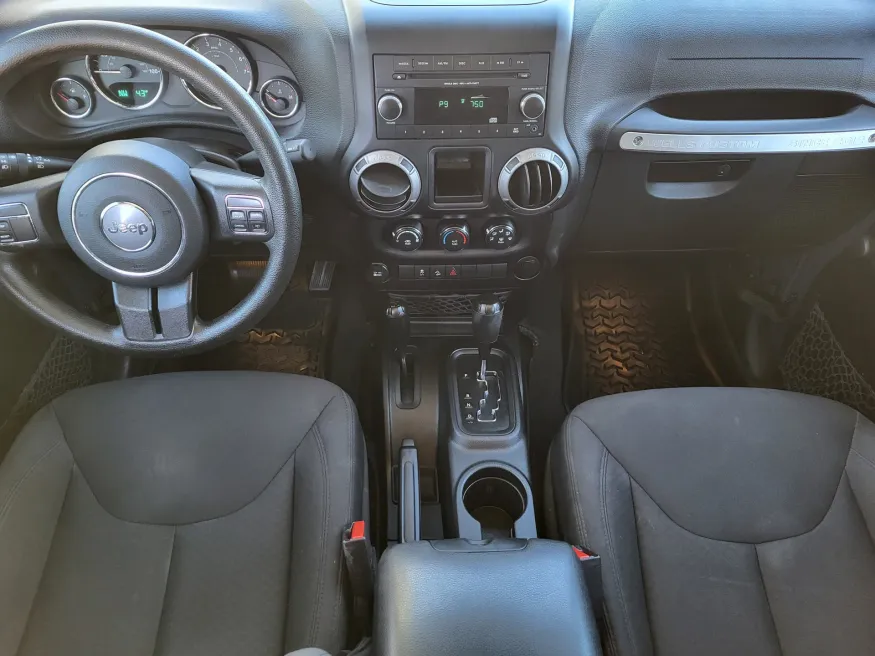 2016 Jeep Wrangler Unlimited | Photo 19 of 23
