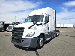 2023 Freightliner Cascadia | Thumbnail Photo 1 of 20