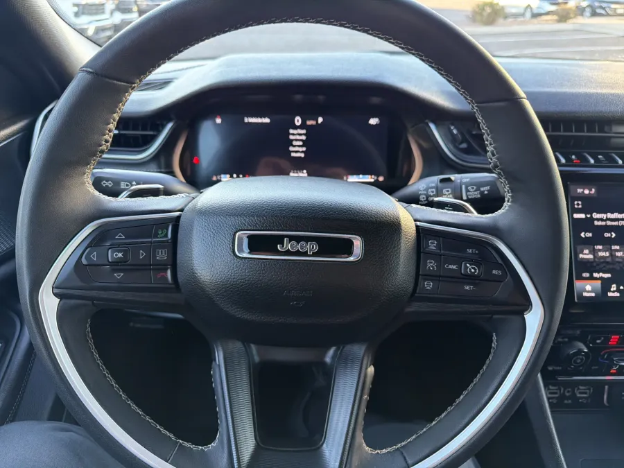 2024 Jeep Grand Cherokee L Altitude | Photo 21 of 23