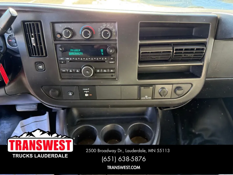 2017 Chevrolet Express 3500 Work Van | Photo 8 of 20